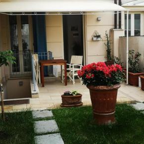 CB House Holiday